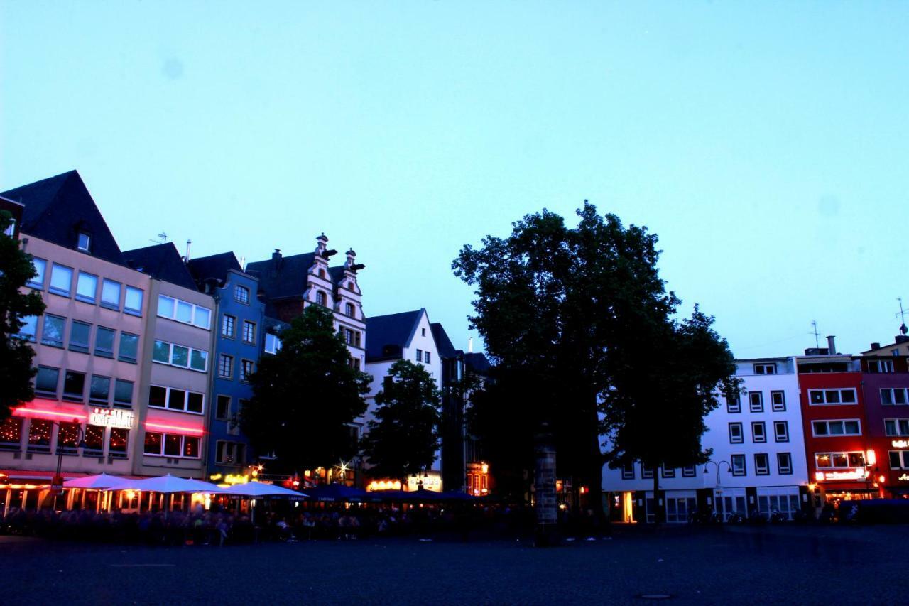 Koncept Hotel Zum Kostbaren Blut Cologne Luaran gambar